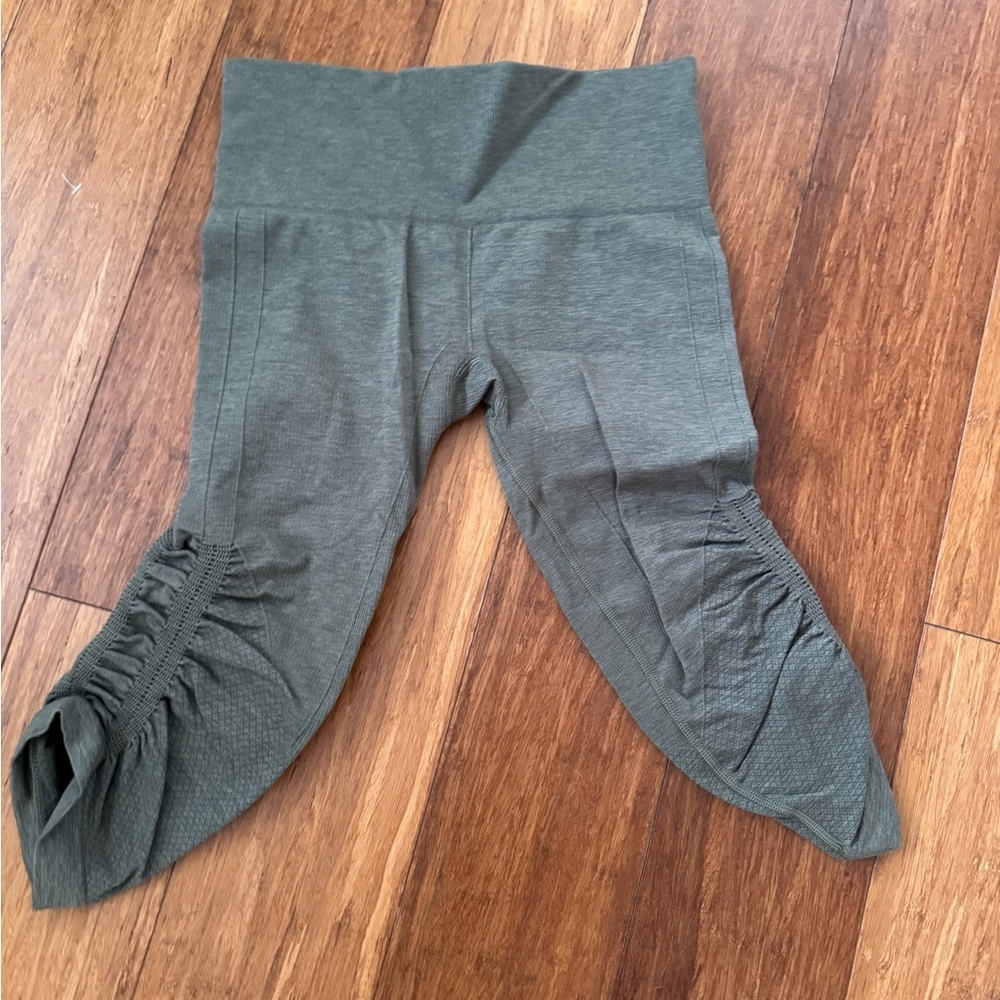 Lululemon Athletica Green Leggings with Waistband